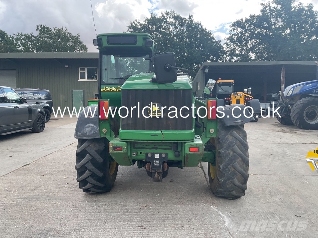 John Deere 3400 مناولات متداخلة