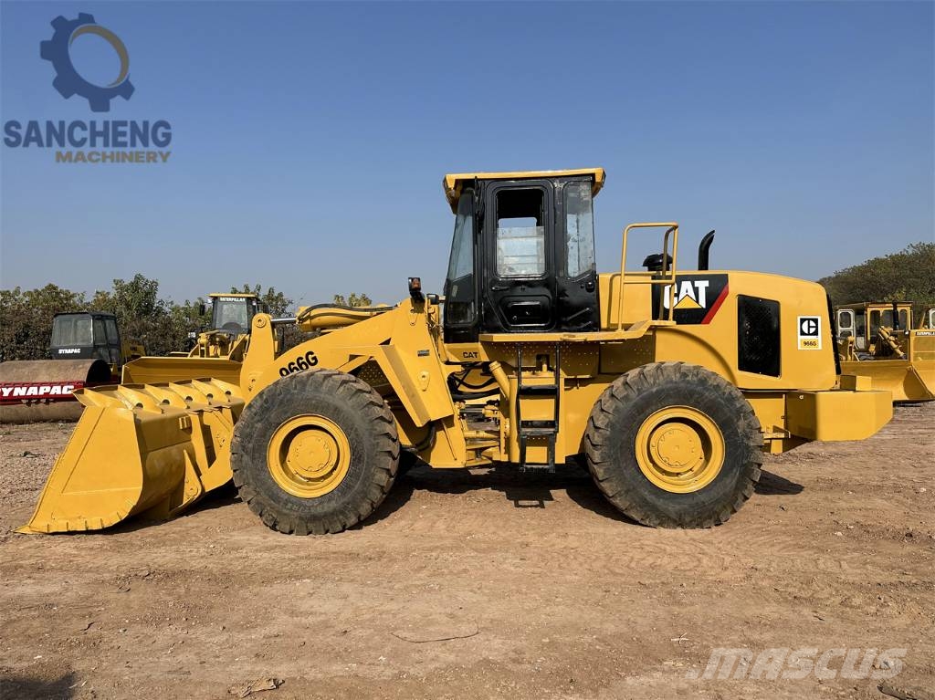 CAT 966G Incarcator pe pneuri