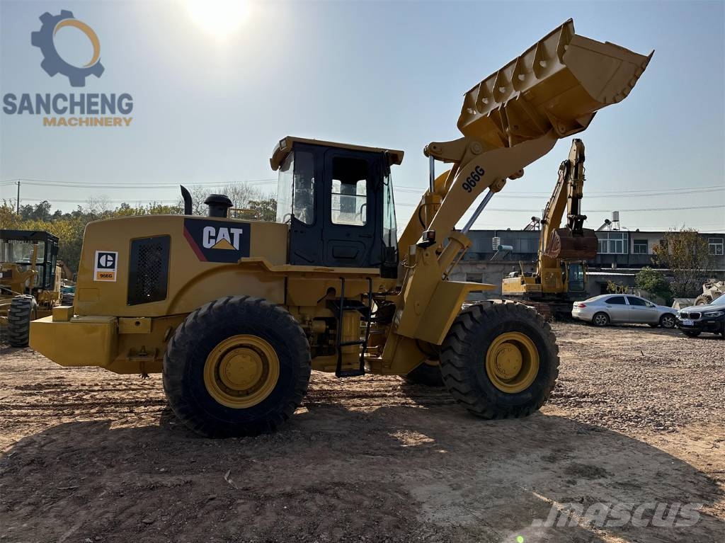 CAT 966G Incarcator pe pneuri