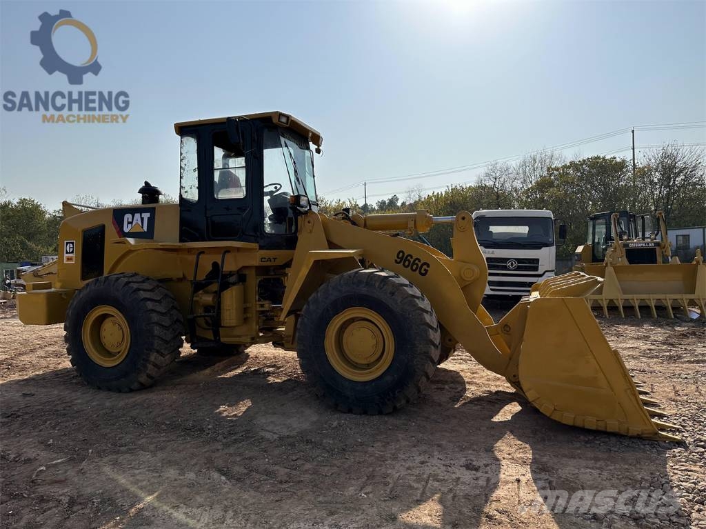 CAT 966G Incarcator pe pneuri