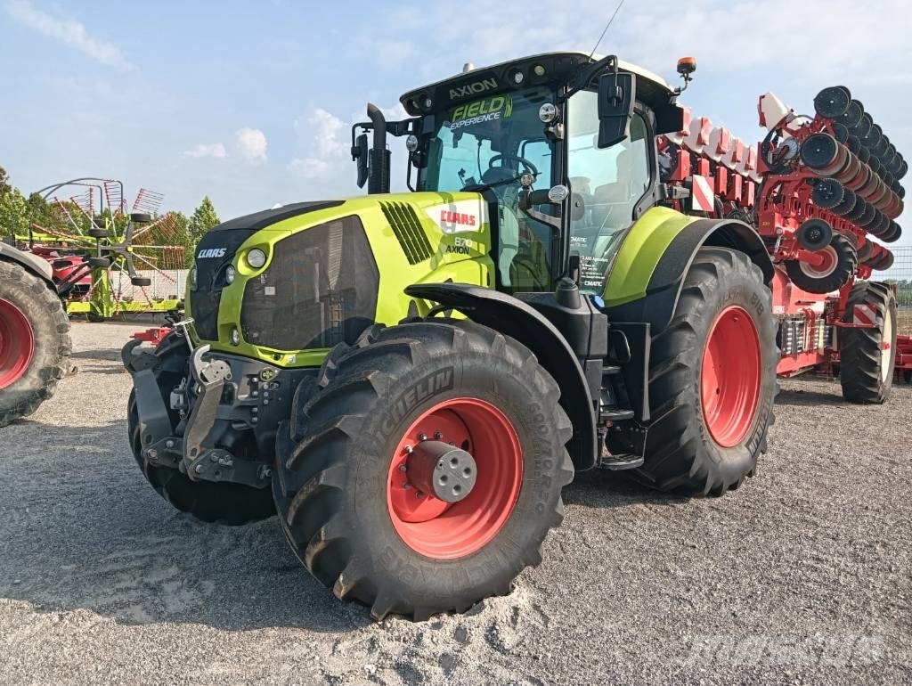 CLAAS Axion 870 Cmatic Traktorok