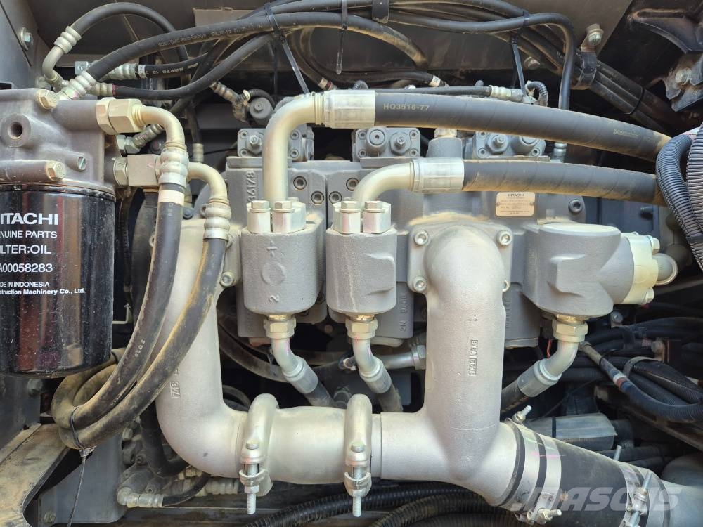 Hitachi ZX 300 LC N-6 Верижен екскаватор