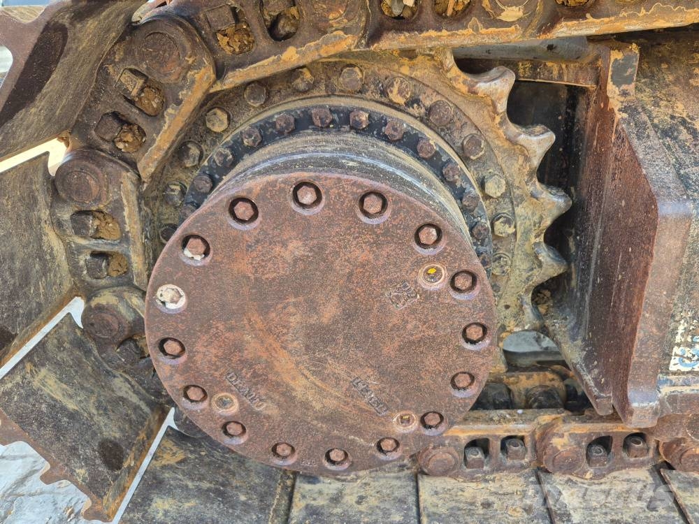 Hitachi ZX 300 LC N-6 Верижен екскаватор