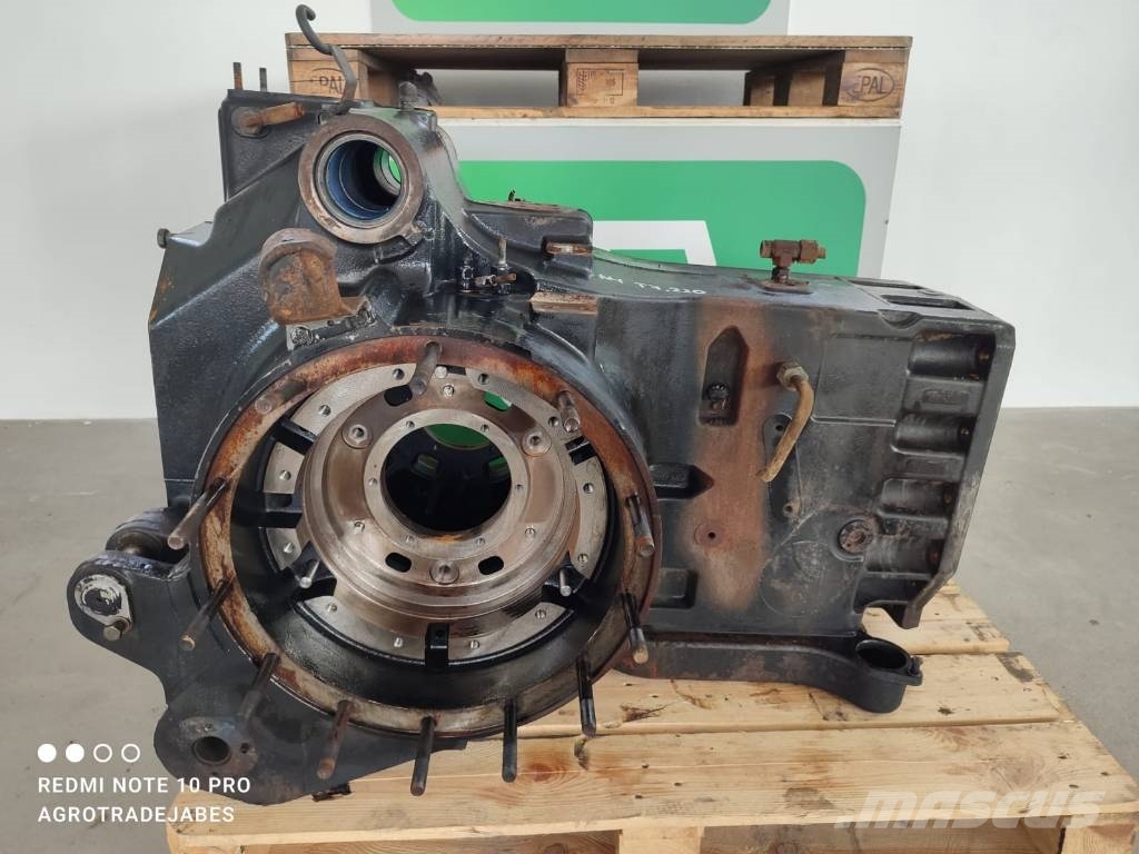 New Holland Rear axle housing 84219618 14012 New Holland T7.22 Коробка передач