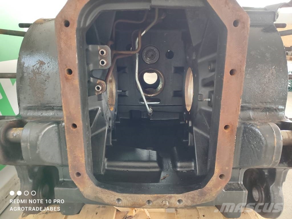 New Holland Rear axle housing 84219618 14012 New Holland T7.22 Коробка передач