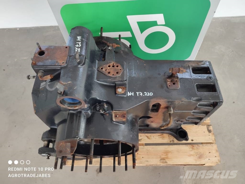 New Holland Rear axle housing 84219618 14012 New Holland T7.22 Коробка передач