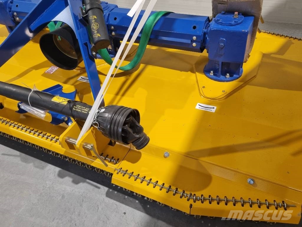 Bomford Triblade 3000 - Flail movers Slåmaskiner