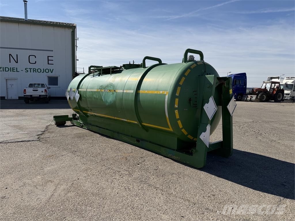 VIN 413 - STS KOVO CISTERNA 12000 l PHM VIN 413 Вантажівки-цистерни