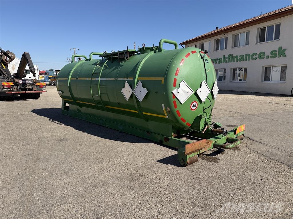 VIN 413 - STS KOVO CISTERNA 12000 l PHM VIN 413 Вантажівки-цистерни