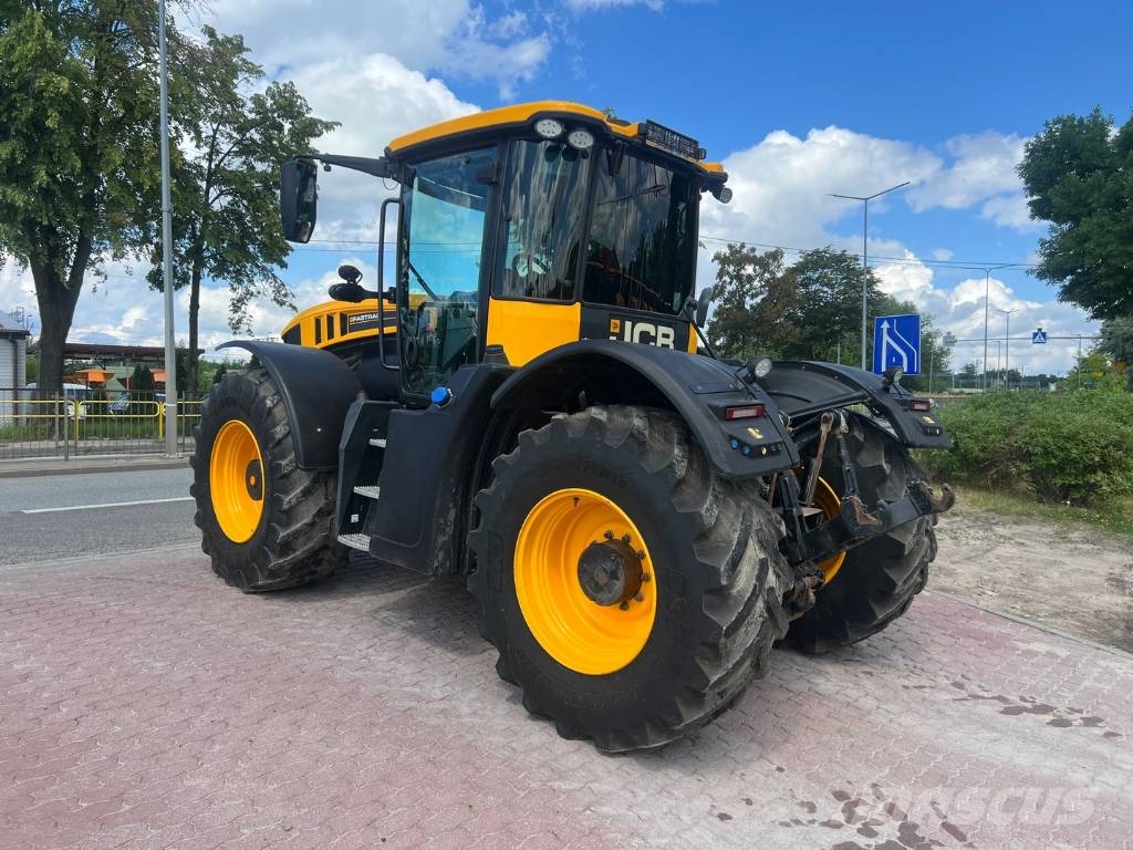 JCB Fastrac 4220 Traktorit