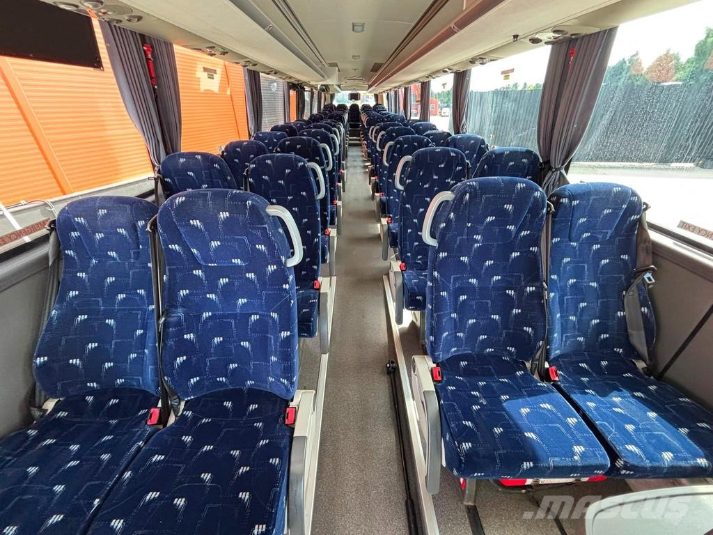 VDL Futura FMD 2-148/440 6x2*4 57 SEATS / AC / AUXILIA Autobuses interurbano
