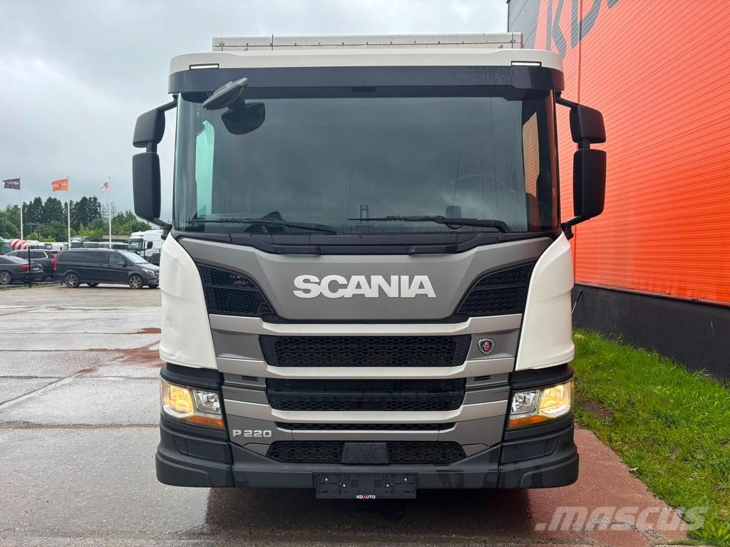 Scania P 220 4x2 BOX L=7593 mm Camiones con caja de remolque
