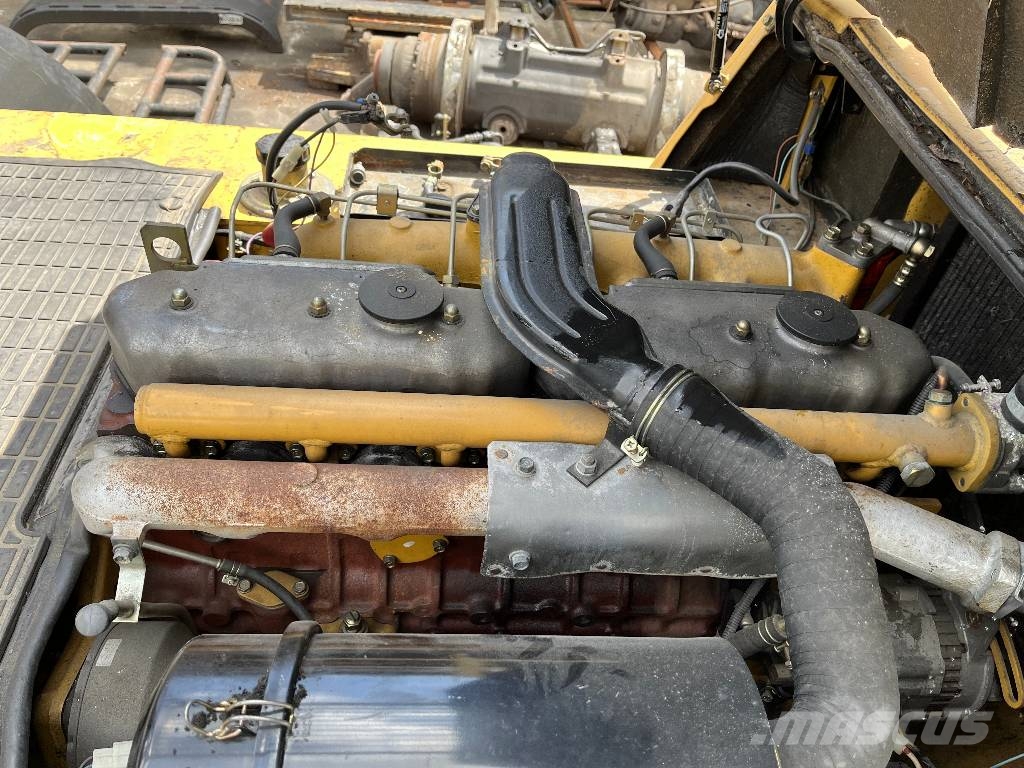 CAT DP40TAC V-3036 IO شاحنات الديزل