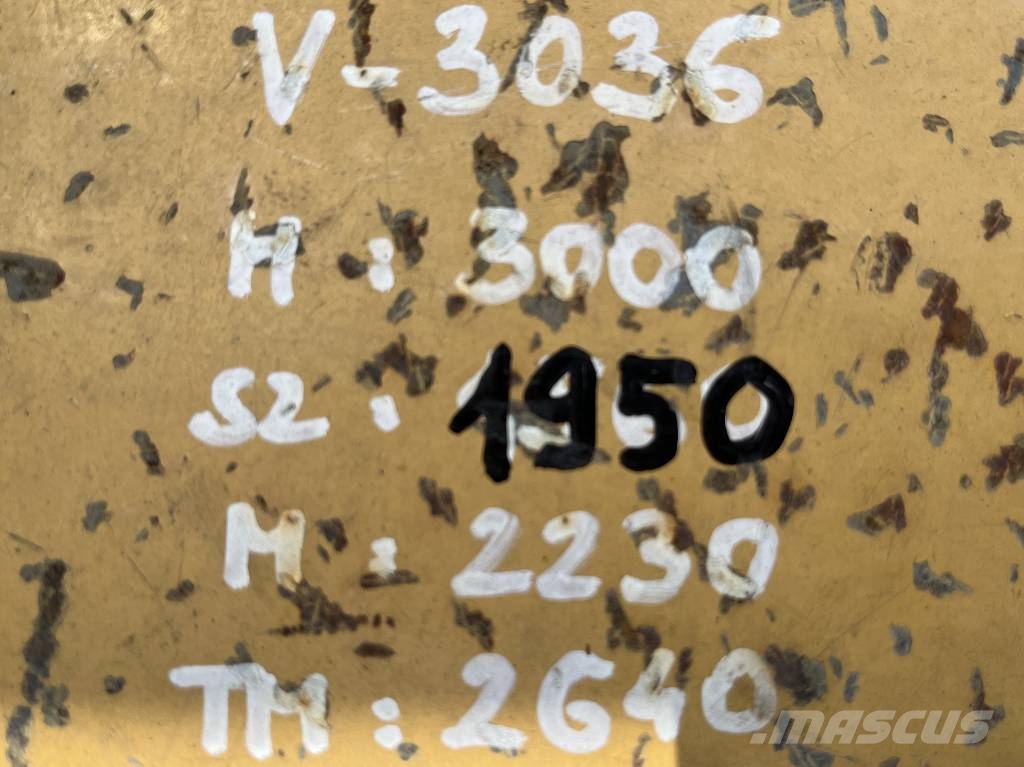 CAT DP40TAC V-3036 IO شاحنات الديزل