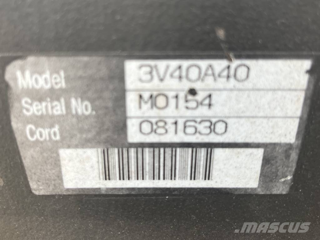 CAT DP40TAC V-3036 IO شاحنات الديزل