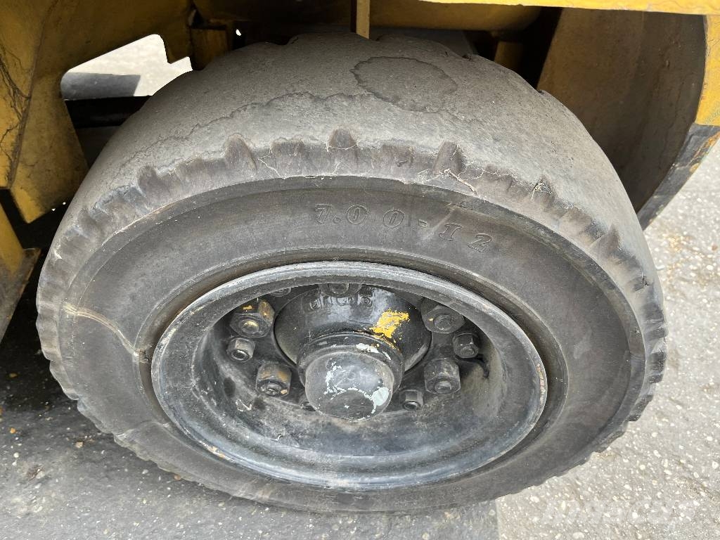 CAT DP40TAC V-3036 IO شاحنات الديزل