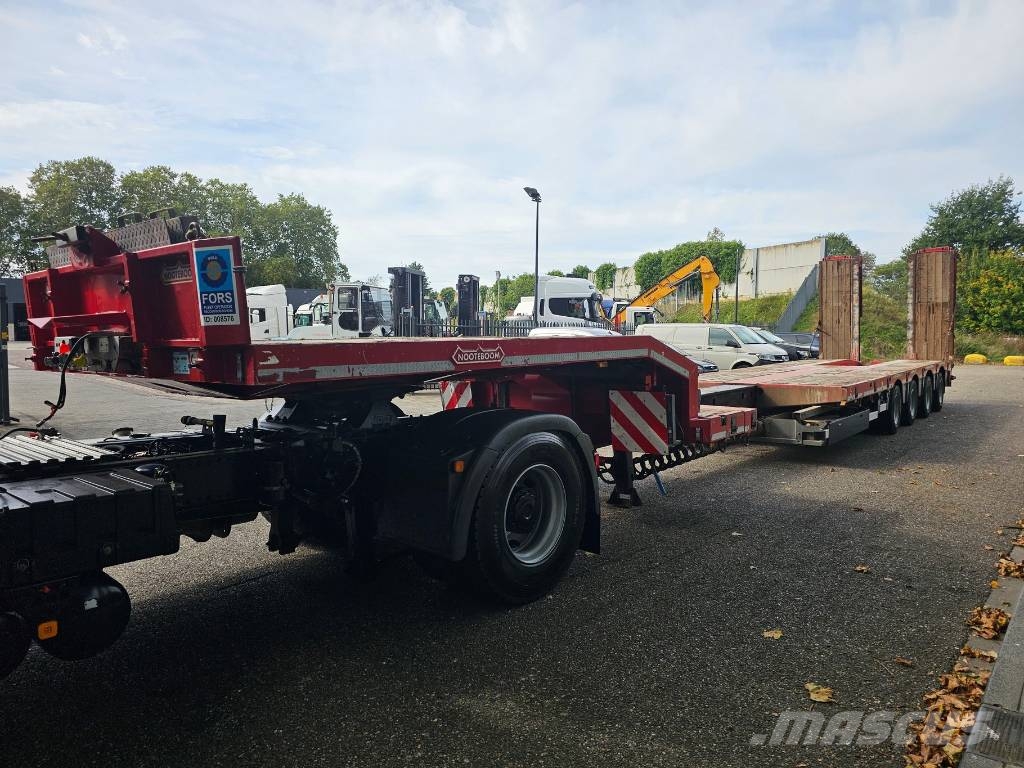 Nooteboom OSD-73-04V Telescopic Poluprikolice labudice