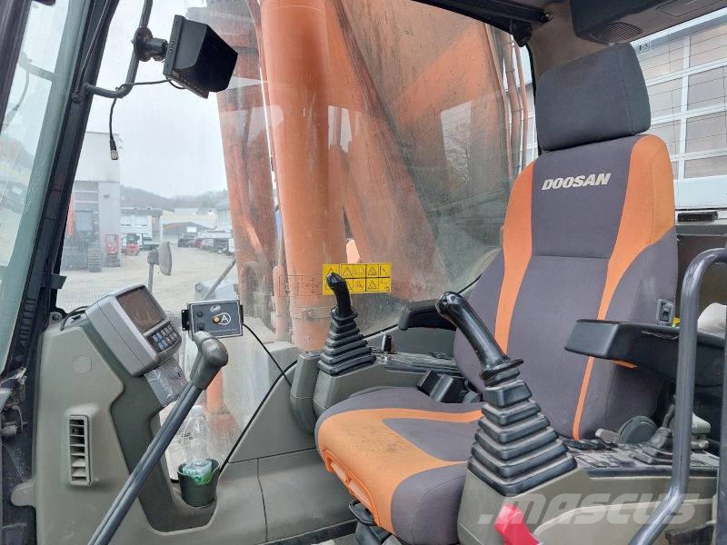 Doosan DX 420 LC Abrissbagger