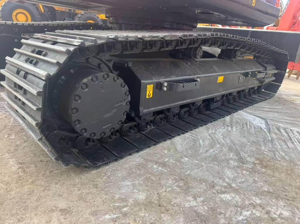 Hitachi ZX 200 Εκσκαφείς με ερπύστριες