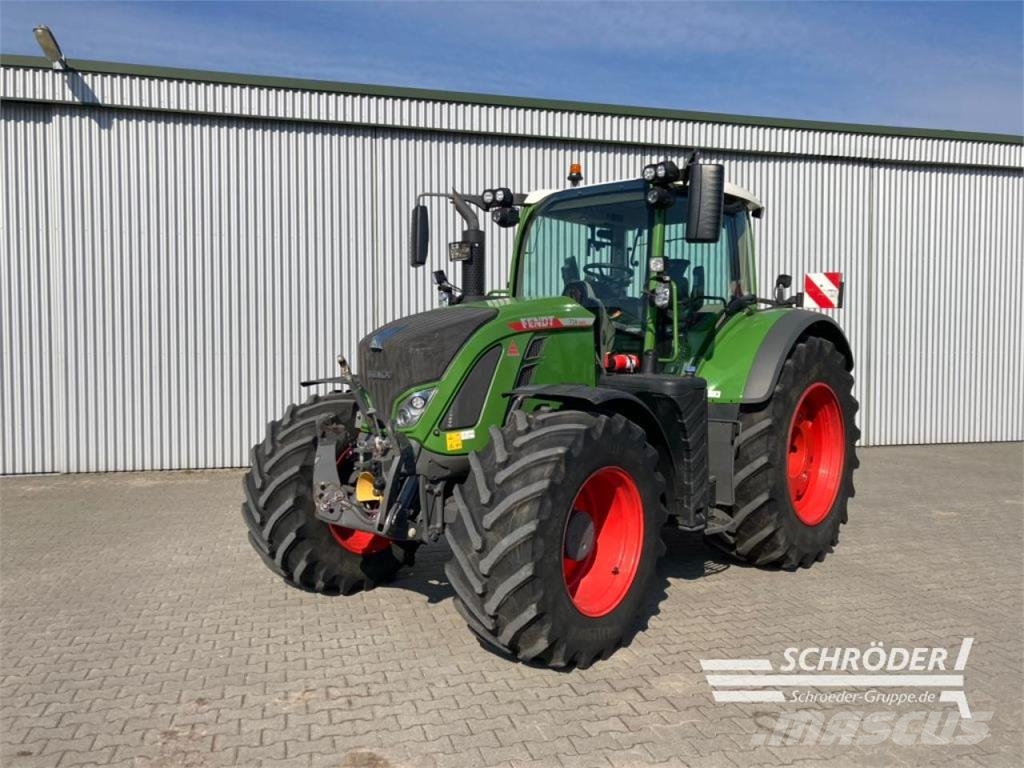 Fendt 724 VARIO GEN6 PROFI PLUS Traktorer