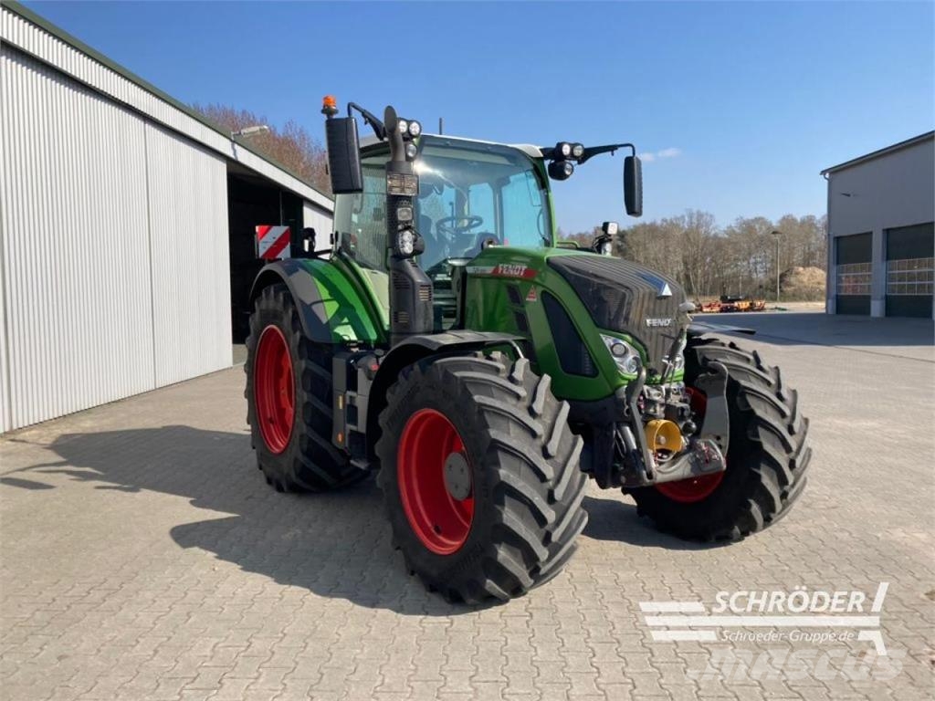 Fendt 724 VARIO GEN6 PROFI PLUS Traktorer