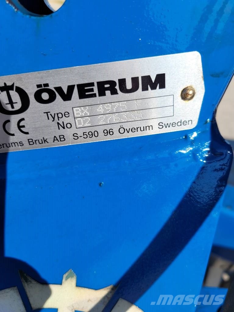 Överum BX4975F (4 Schaar wentelploeg) Wentelploegen