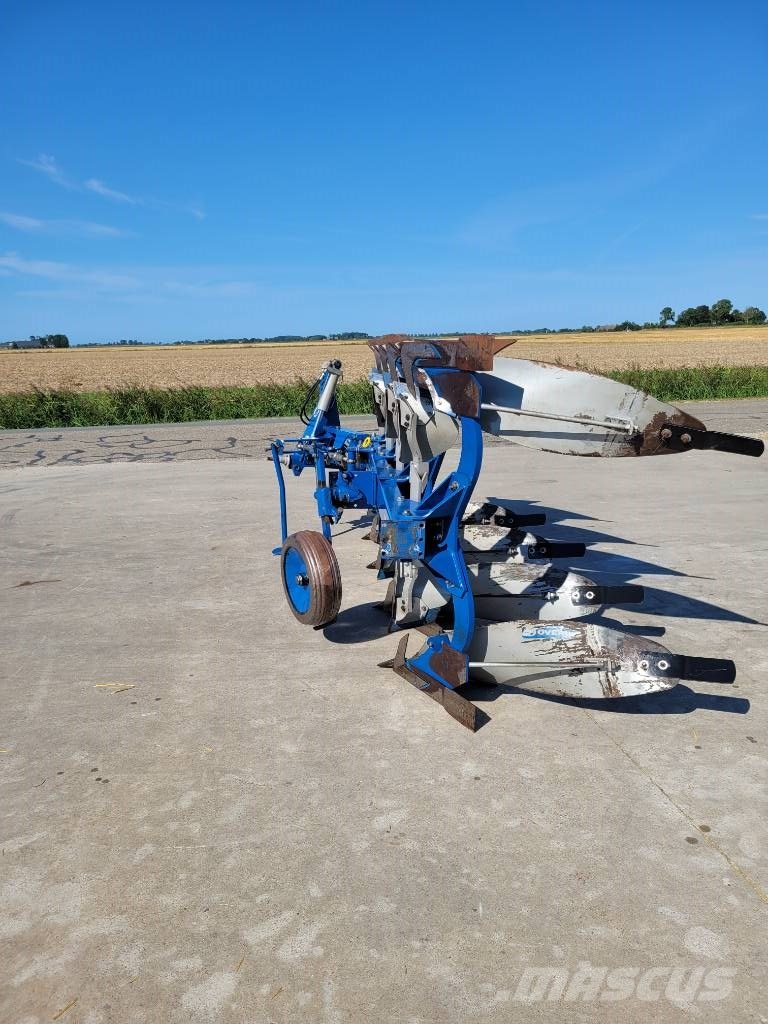 Överum BX4975F (4 Schaar wentelploeg) Wentelploegen