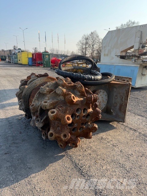 Erkat Erkat głowica frezująca do koparki 35 ton Inne akcesoria