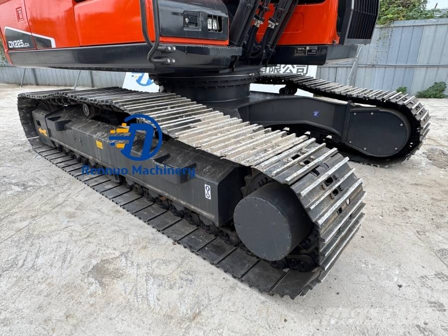Doosan DX225LCA Roomikekskavaatorid