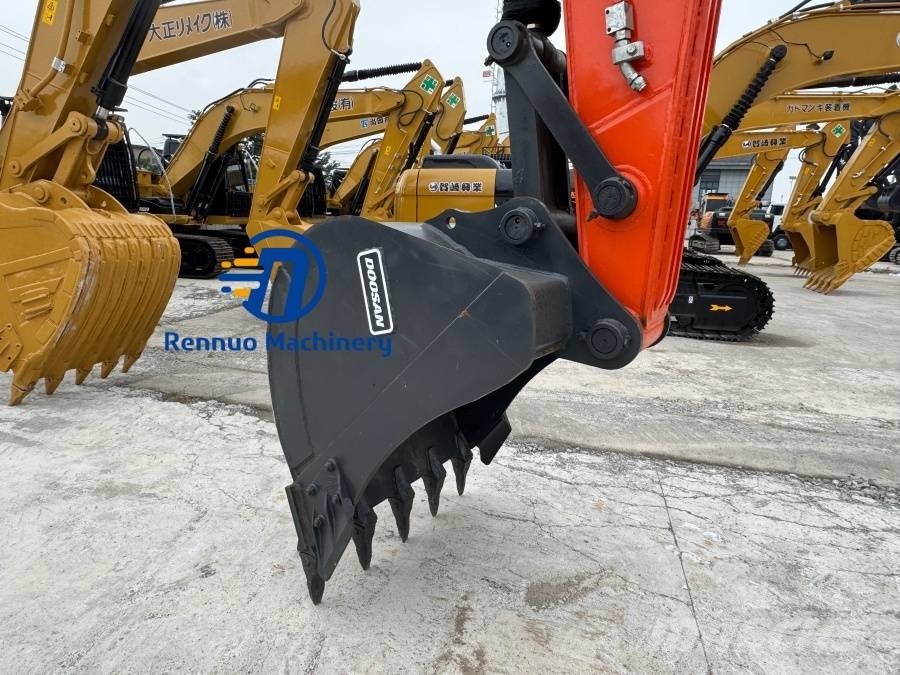 Doosan DX225LCA Roomikekskavaatorid