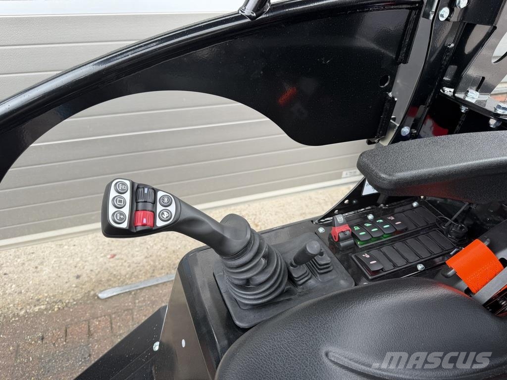GiANT G2700 X-TRA HD+ BLACK edition minishovel NIEUW €80 لوادر بعجل