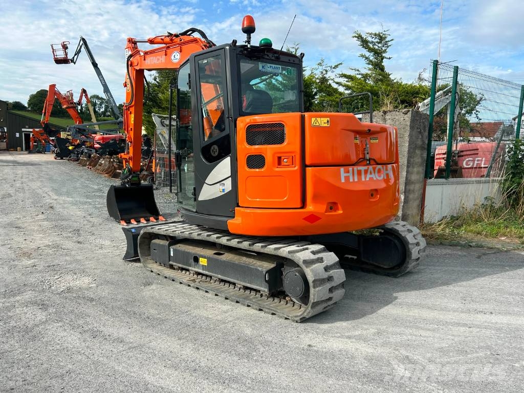 Hitachi ZX 85 US B-5 حفارات وسط 7 طن - 12 طن