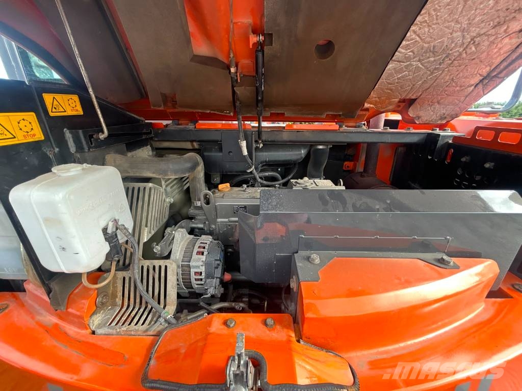 Hitachi ZX 85 US B-5 حفارات وسط 7 طن - 12 طن