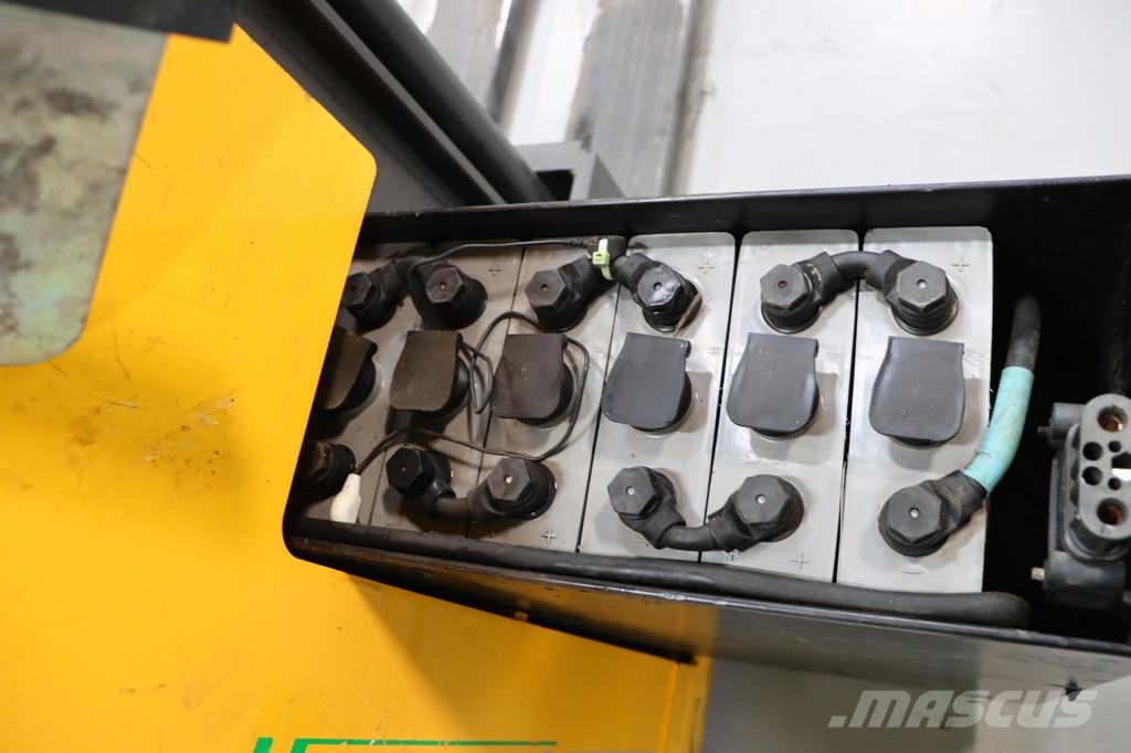 Atlet A/200SDTFVJN660 Carrello retrattile