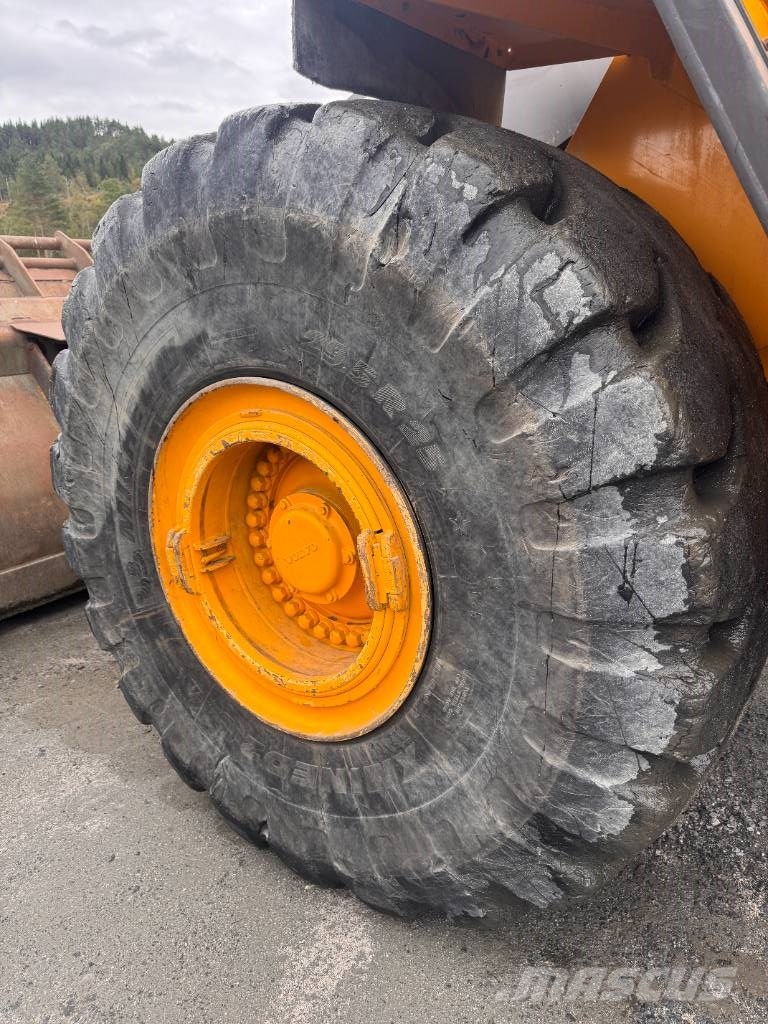 Volvo L 220 F Ładowarki kołowe