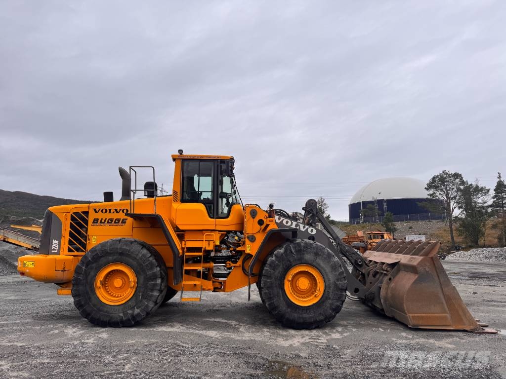 Volvo L 220 F Ładowarki kołowe