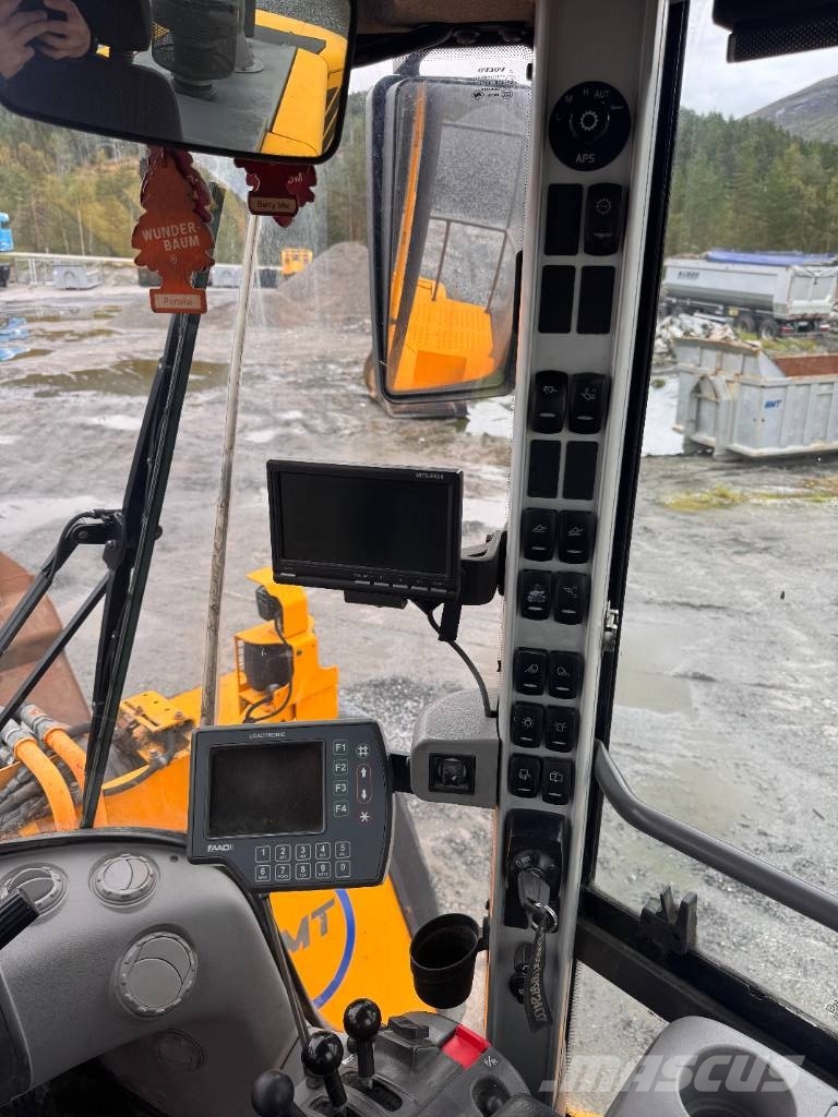Volvo L 220 F Ładowarki kołowe