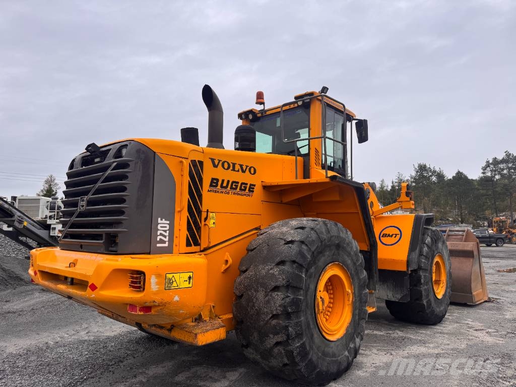 Volvo L 220 F Ładowarki kołowe