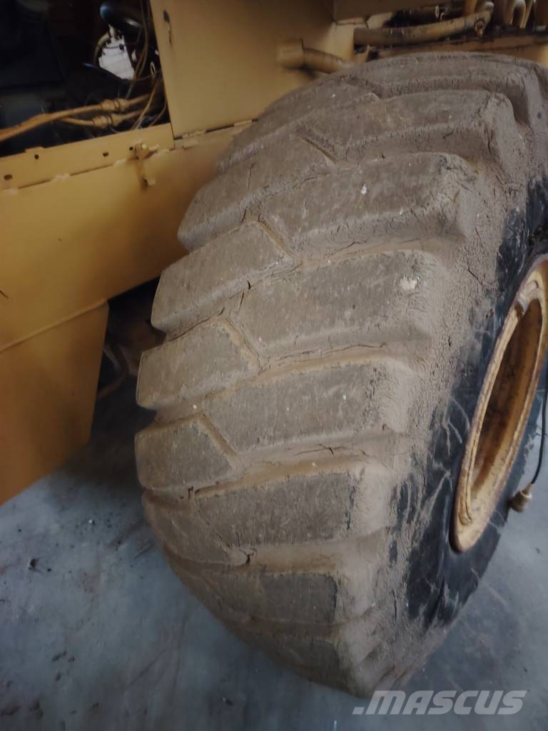Kawasaki KSS 80 Læssemaskiner på hjul