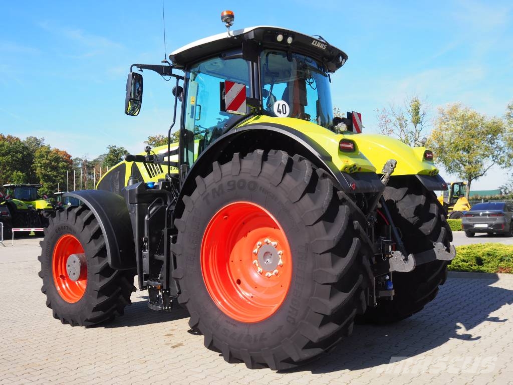 CLAAS Axion 930 CMATIC GPS Трактори