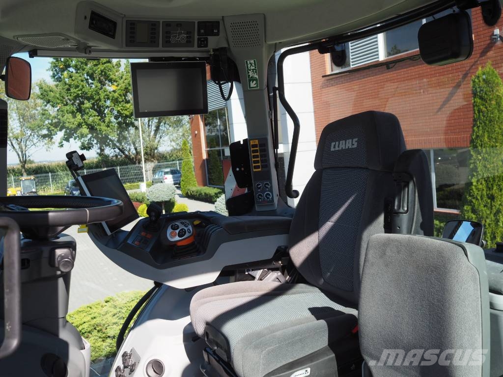 CLAAS Axion 930 CMATIC GPS Трактори