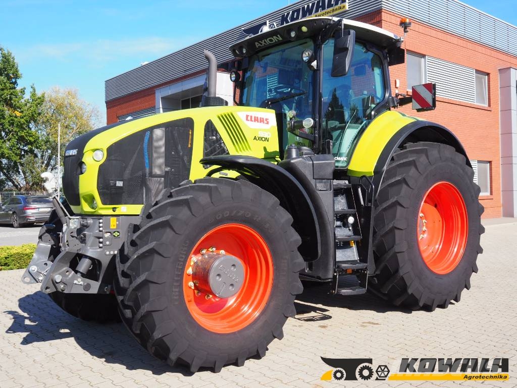 CLAAS Axion 930 CMATIC GPS Трактори