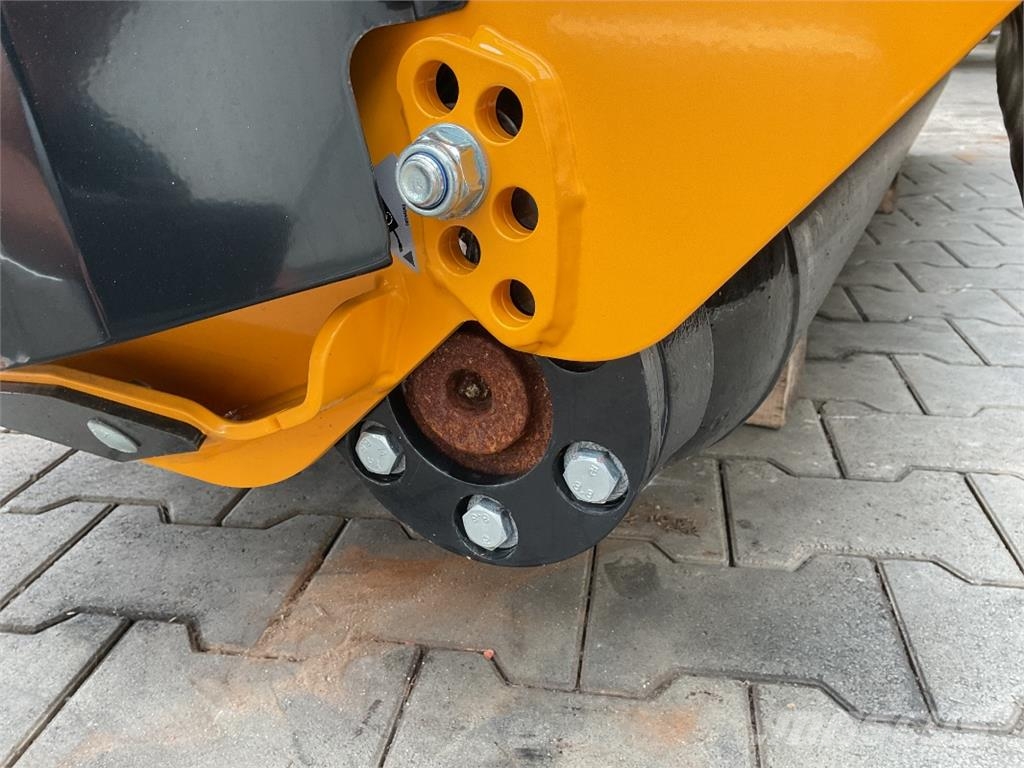 Müthing MU-L 250 Vario Cits lopbarības novācēju, kombainu aprīkojums