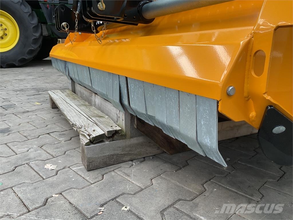 Müthing MU-L 250 Vario Cits lopbarības novācēju, kombainu aprīkojums