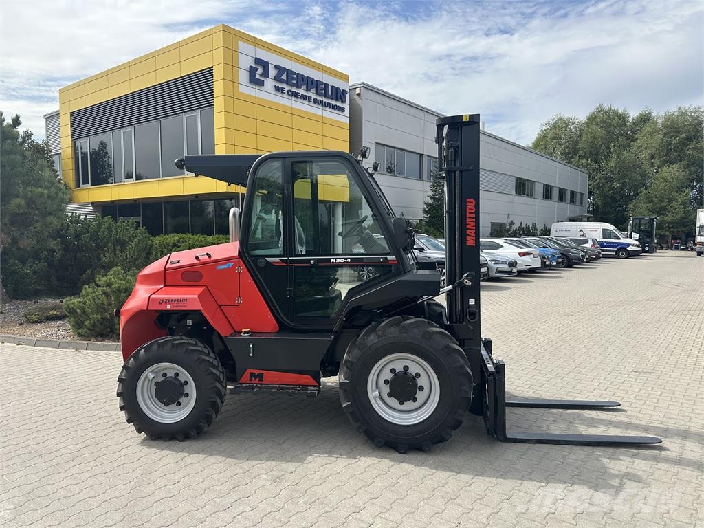 Manitou M30-4 Terenski viličar