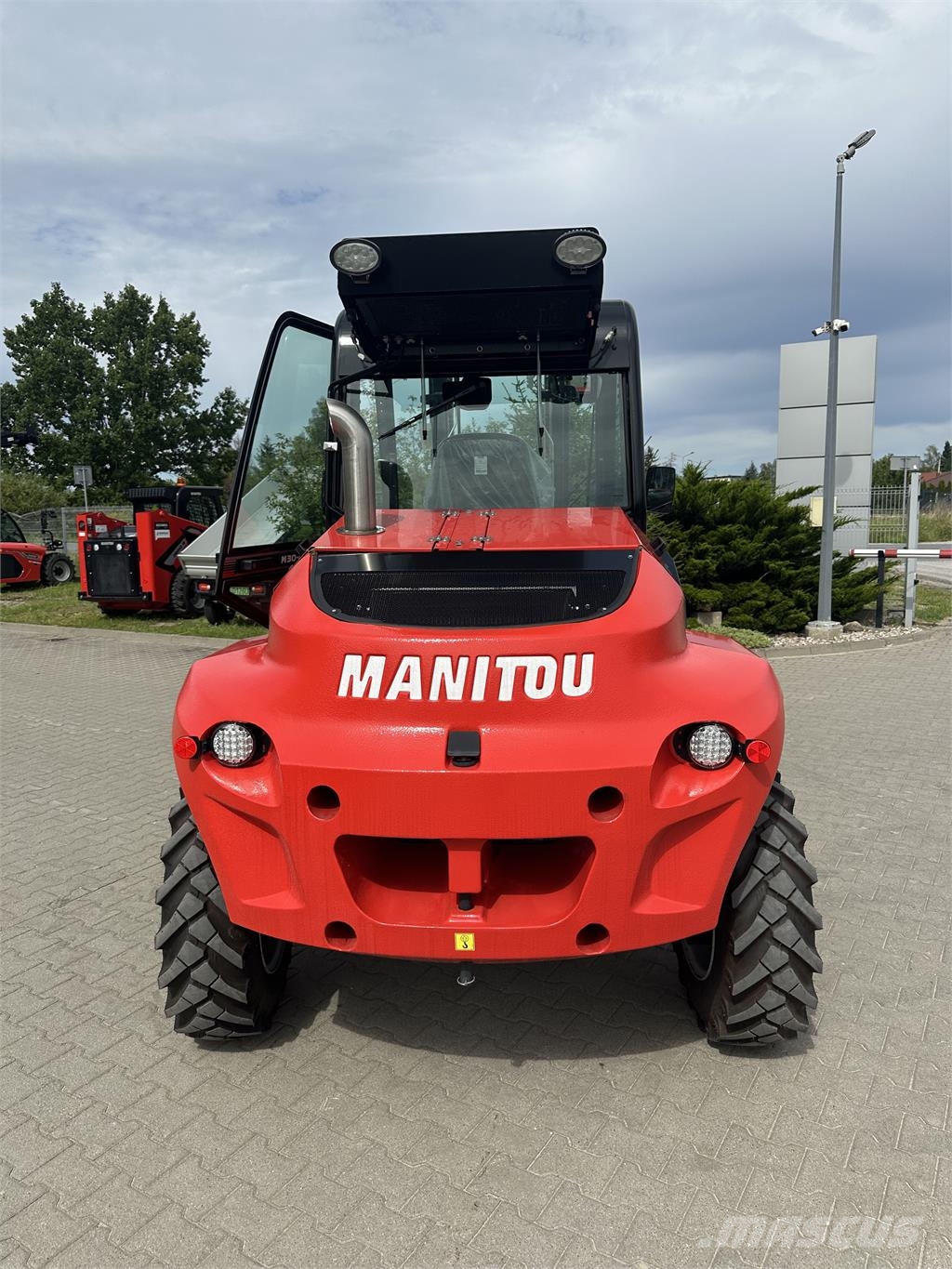 Manitou M30-4 Terenski viličar