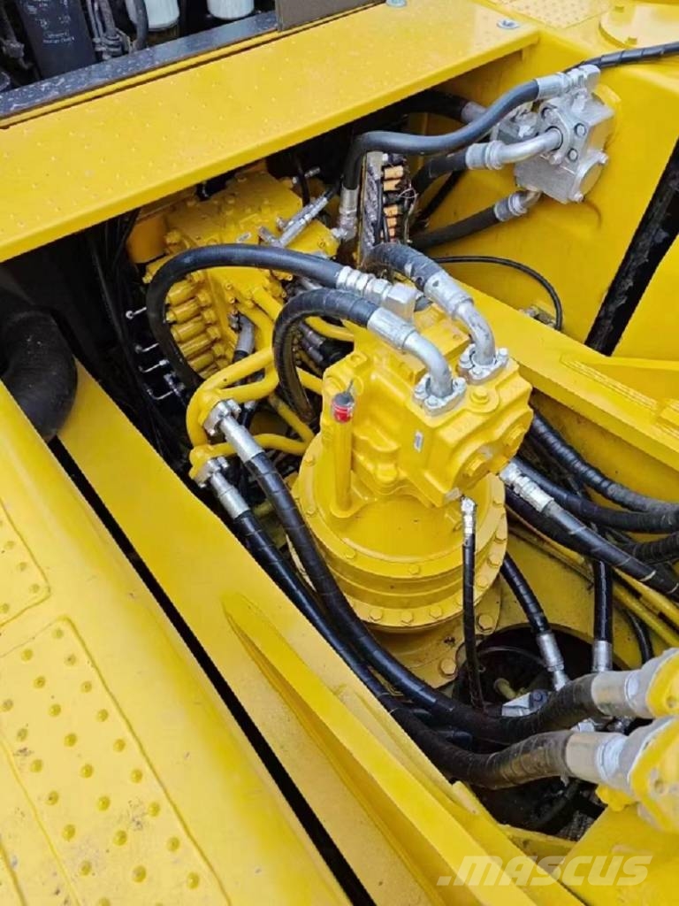 Komatsu PC 450-8 Raupenbagger