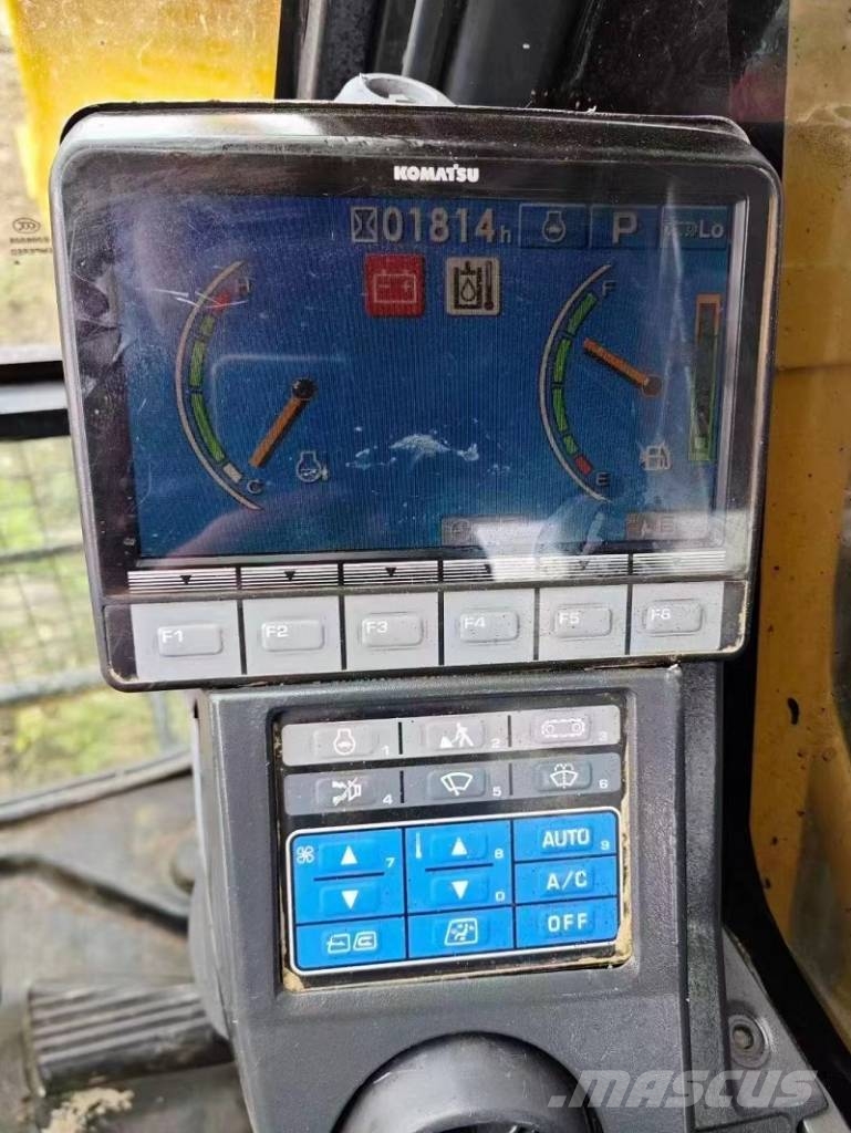 Komatsu PC 450-8 Raupenbagger