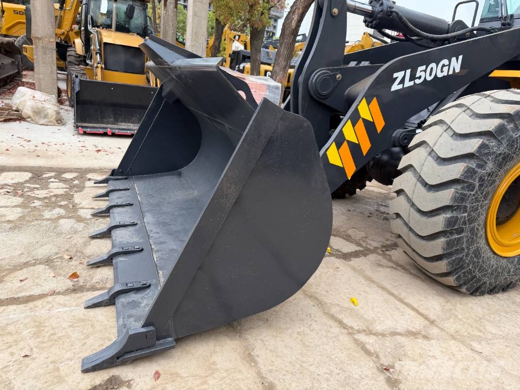 XCMG ZL 50 GN - Second Hand Excavator for Sale Naudoti ratiniai krautuvai