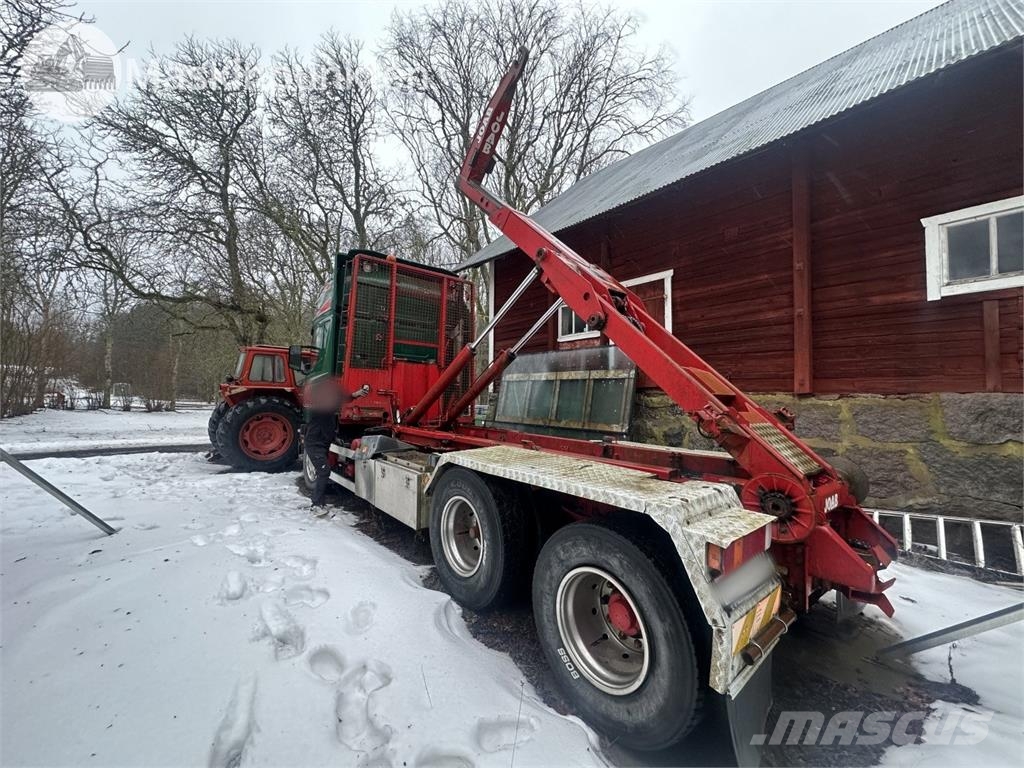 Scania R124GB6X2NZ470 훅 리프트 트럭